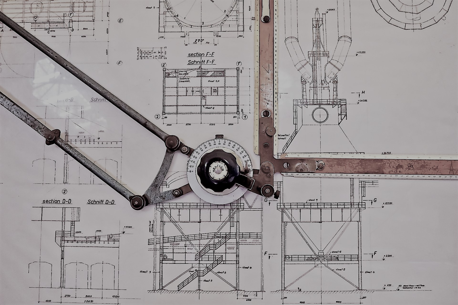drawing-board-2863664_1920